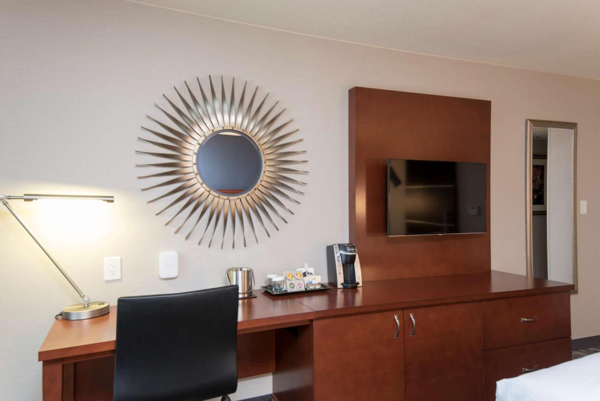 Hotel Doubletree By Hilton Schenectady Exterior foto