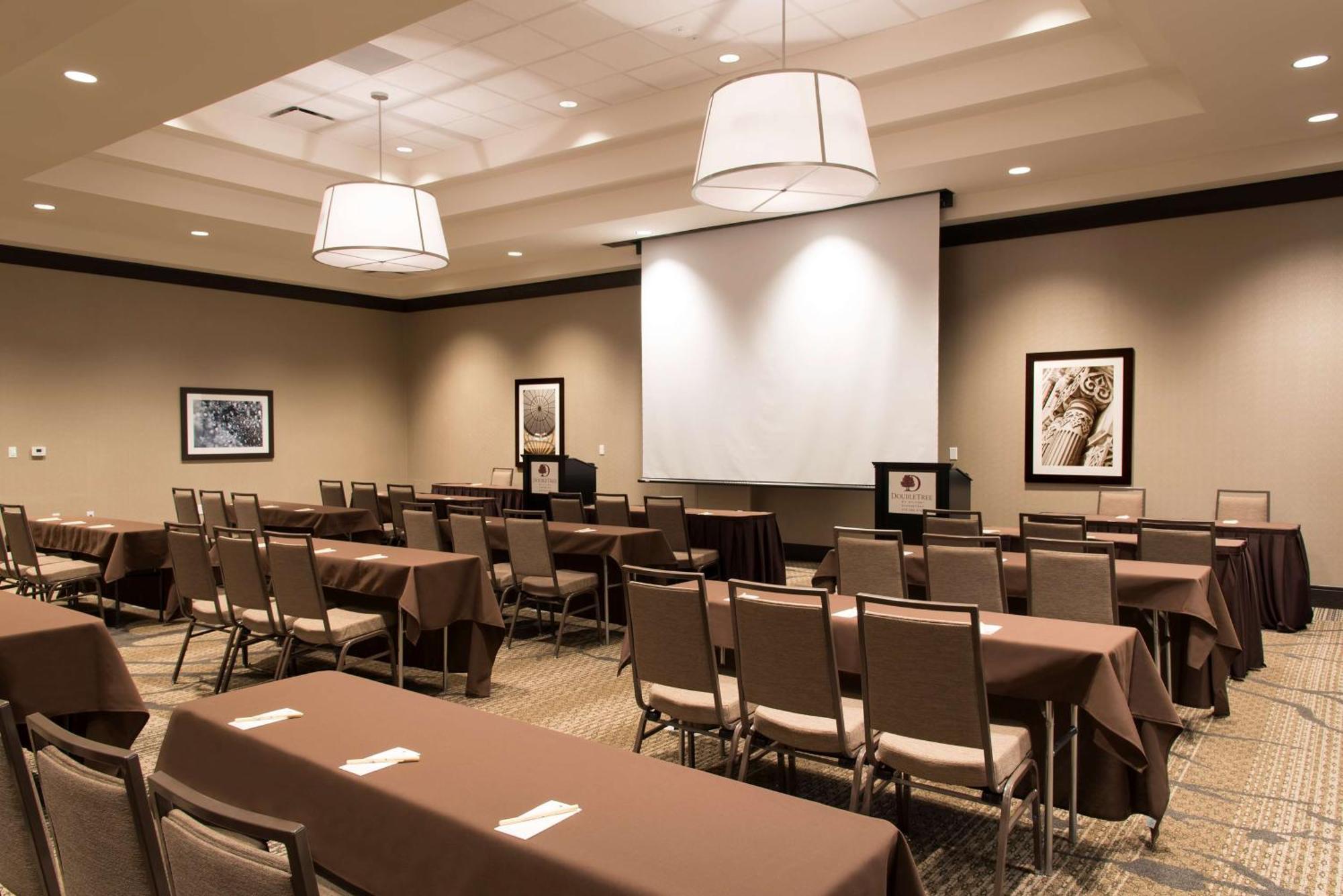 Hotel Doubletree By Hilton Schenectady Exterior foto