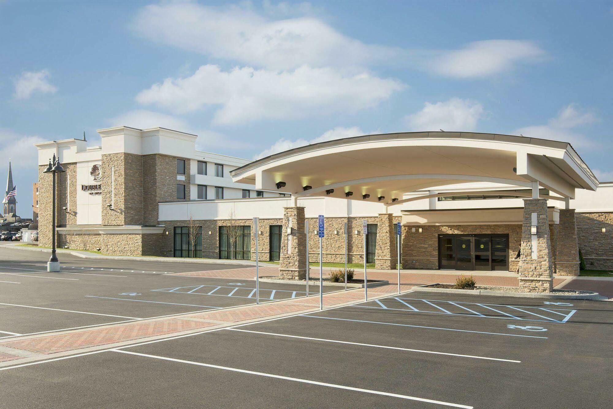 Hotel Doubletree By Hilton Schenectady Exterior foto